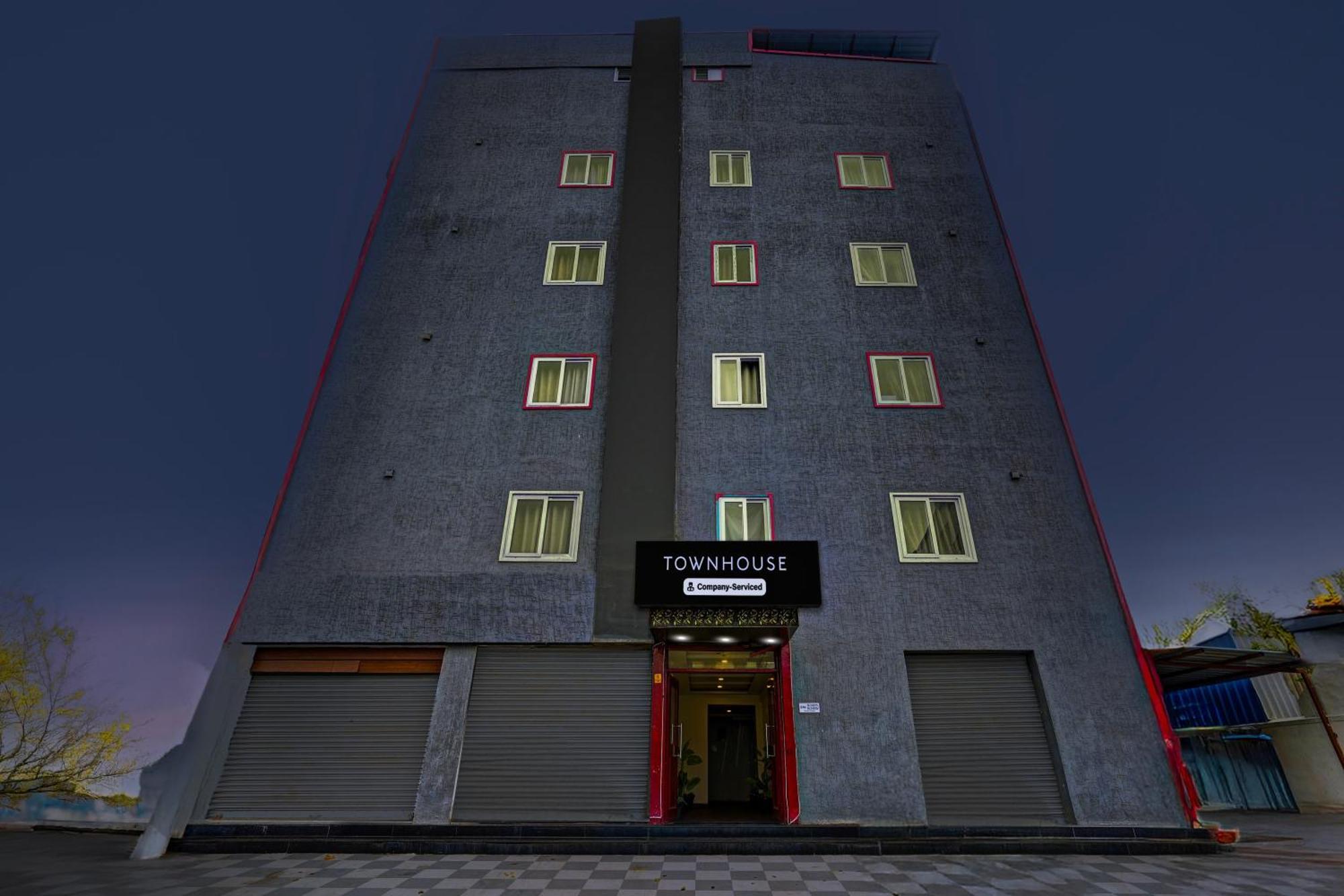 Super Townhouse Tirupati Otel Dış mekan fotoğraf