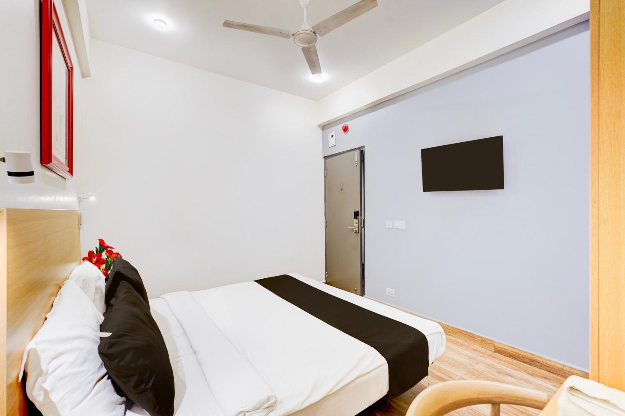 Super Townhouse Tirupati Otel Dış mekan fotoğraf