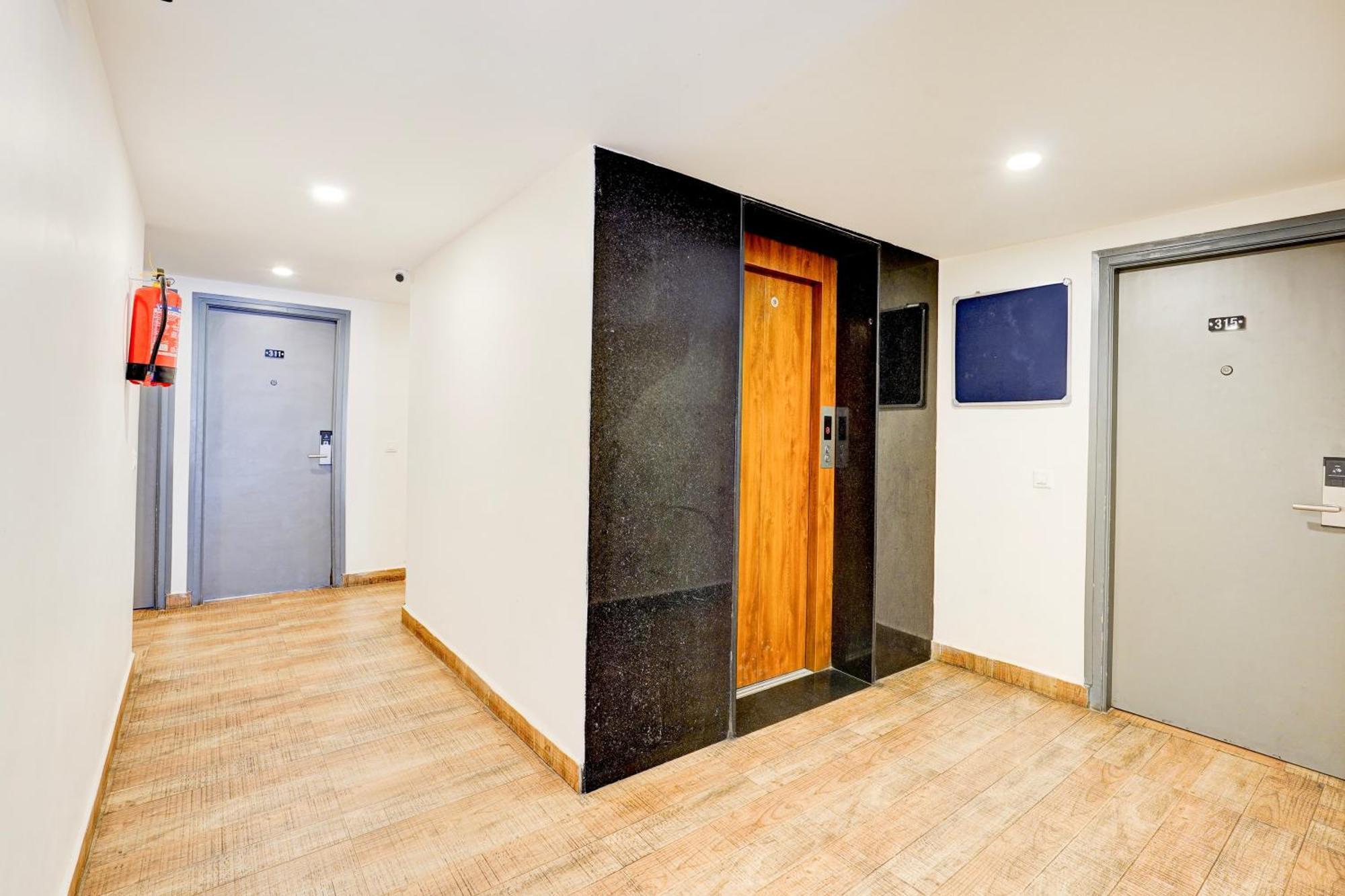 Super Townhouse Tirupati Otel Dış mekan fotoğraf